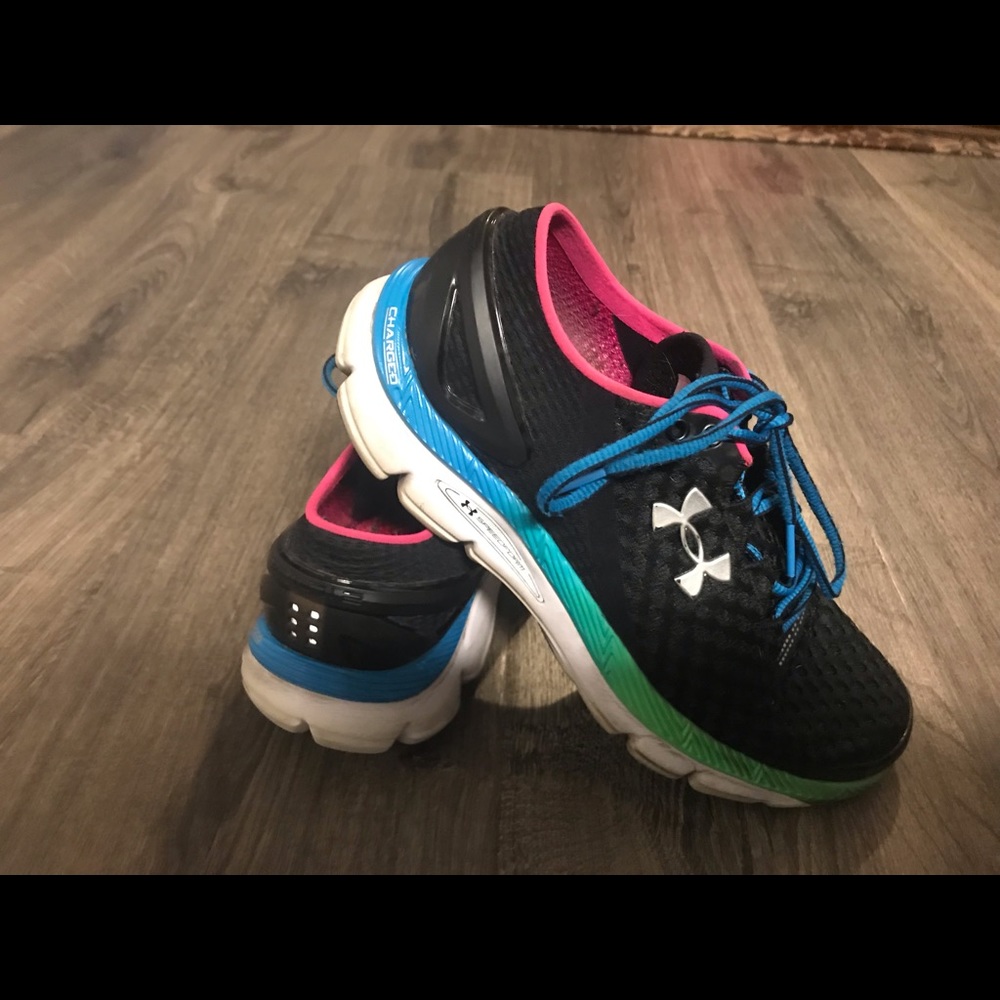 ❤️Previously loved Under Armour shoes❤️